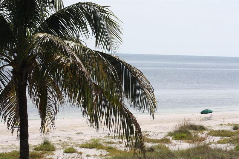 Ocean'S Reach Aparthotel Sanibel Exterior photo